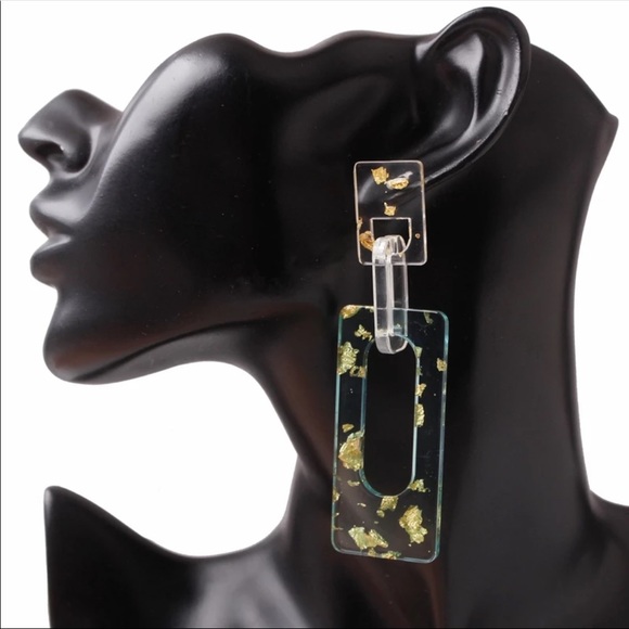 Gold and clear resin sparkle earrings. Rectangle - Picture 4 of 4